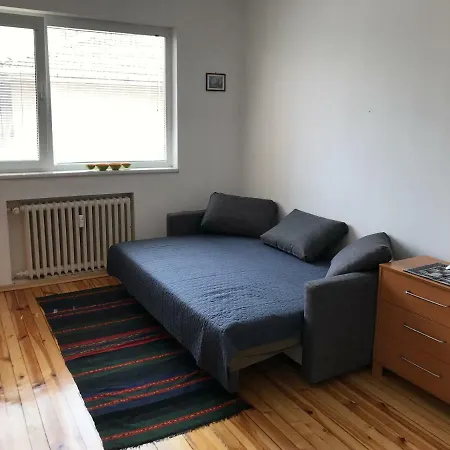 Apartment 43 Central *